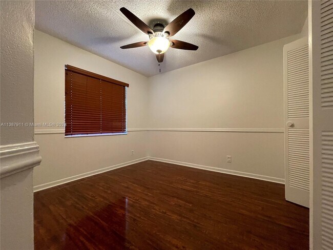 Foto del edificio - 10451 W Broward Blvd