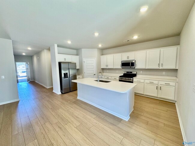 Building Photo - 14557 Mountain Strm Dr