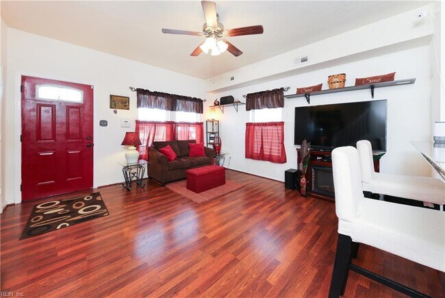 Foto del edificio - 1019 Tunstall Ave