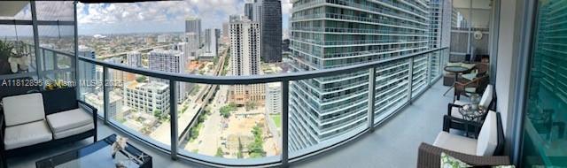 Foto del edificio - 79 SW 12th St