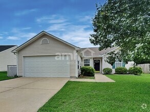 Building Photo - 224 N Fuquay Springs Ave