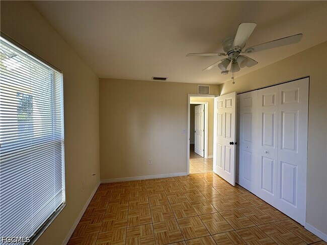 Foto del edificio - 4724 26th St SW