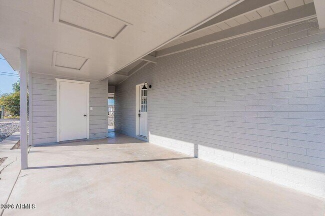 Building Photo - 11107 W Iowa Ave