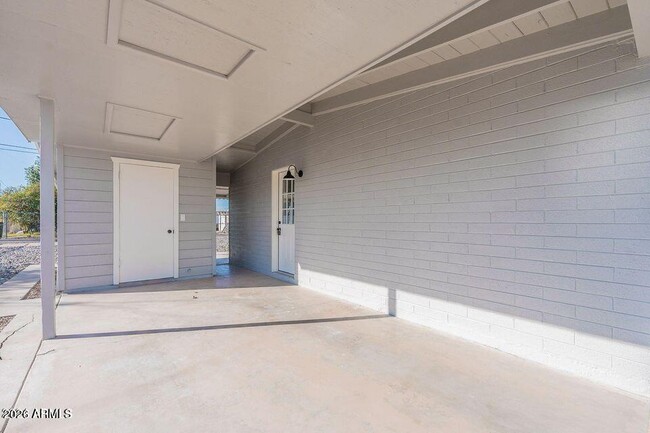 Foto del edificio - 11107 W Iowa Ave