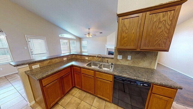 Foto del edificio - Pre-Holiday Move-In Special!!!  Welcome to...