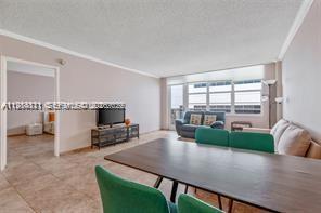 Foto del edificio - 3725 S Ocean Dr