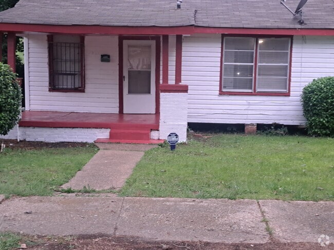 Building Photo - 1824 S Holt St