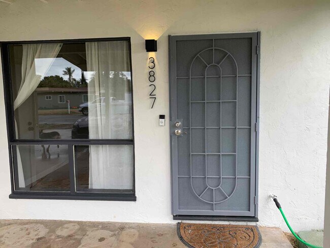 Foto del edificio - 3827 Palo Dr