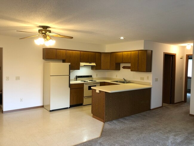 Building Photo - 1615 Devney Dr