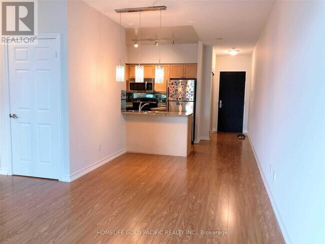Photo du bâtiment - 761-3761 Bay St.