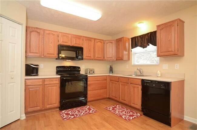 Building Photo - 322 Blake Ct
