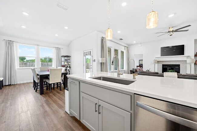 Building Photo - Spacious 4-Bed, 4-Bath Gem in Melissa ISD - Your Dream Home Awaits in Melissa, TX!