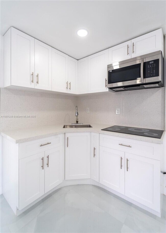 Foto del edificio - 1847 NW 18th Ave