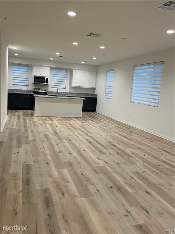Foto del edificio - 4 br, 3.5 bath House - 200 N Standard Ave