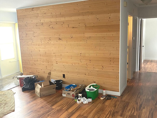 Foto del edificio - 423 Grand Blvd