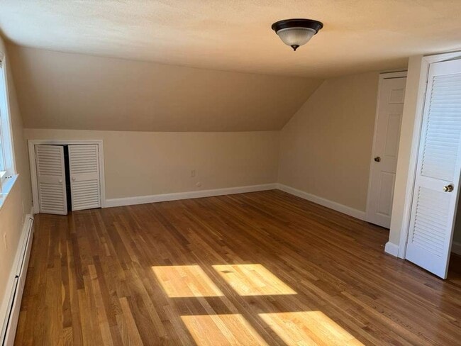 Photo - 57 Maynard Rd House