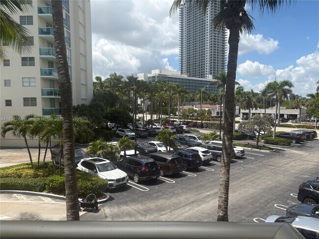 Foto del edificio - 3801 S Ocean Dr