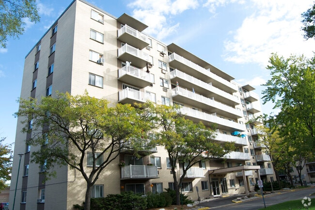 Building Photo - Marquis West at Trillium Park