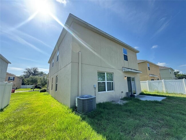Foto del edificio - 2327 Ashberry Ridge Dr