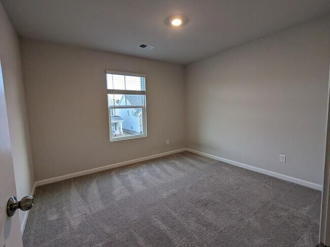 Building Photo - 241 Clark Lake Ln