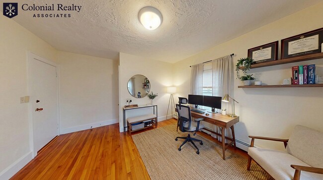 Photo - 174 Cushing St Apartment