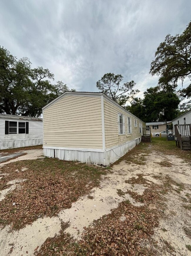 Building Photo - 567 Emily Lp