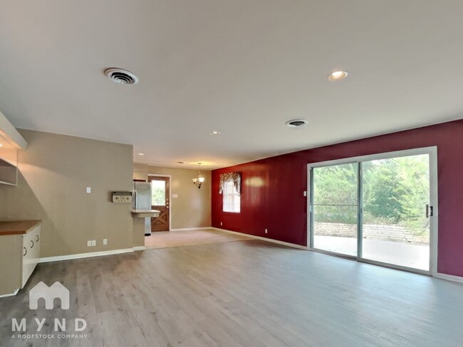 Foto del edificio - 7527 Quail Run Dr