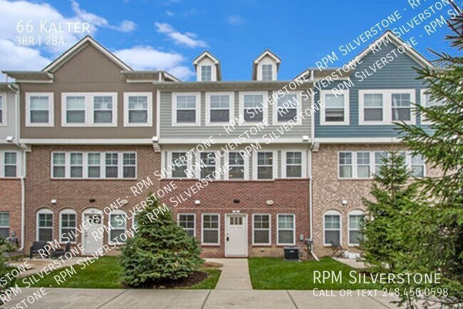 Building Photo - Spacious 3-bedroom