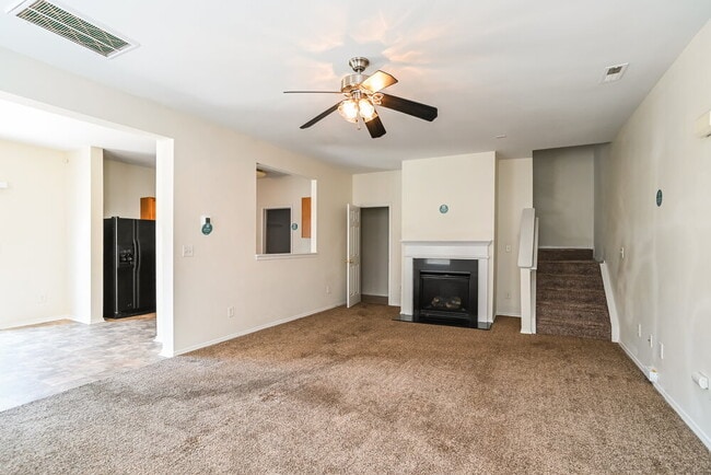 Building Photo - 2222 Buckleigh Dr