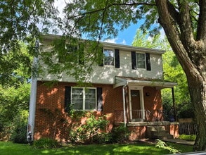 Building Photo - 1520 Hatteras St