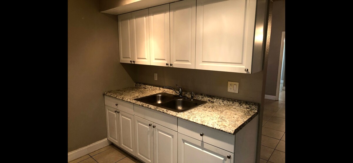 Foto del edificio - 7427 SW 11th Ct