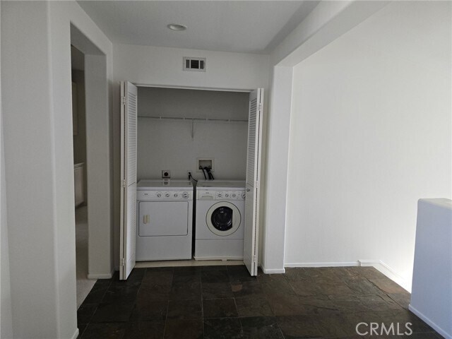 Building Photo - 73 Trumpet Vine St