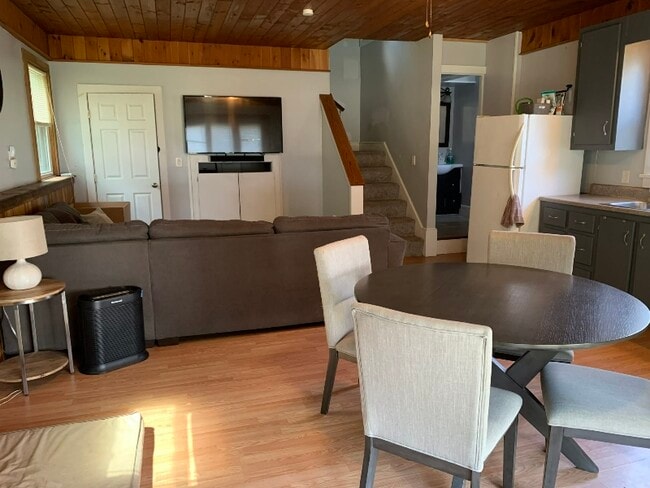 Foto del edificio - 5 Pollinger Rd