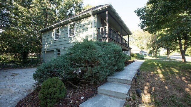Foto del edificio - 128 Seneca Ln