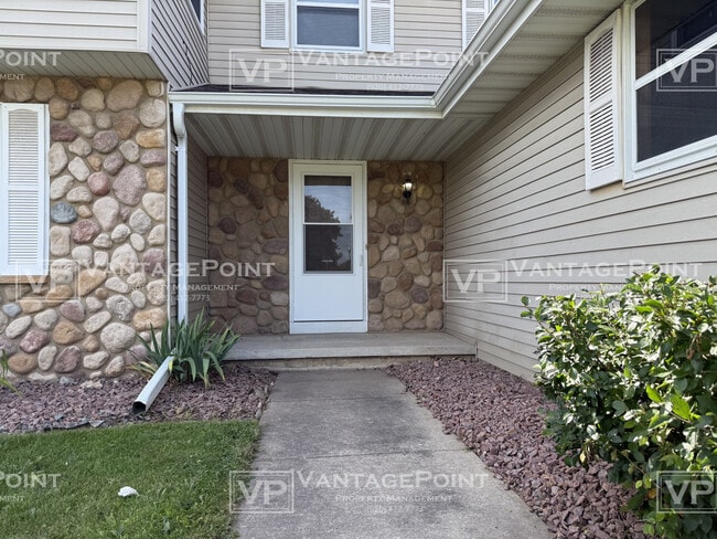 Building Photo - 3711 Blueridge Dr