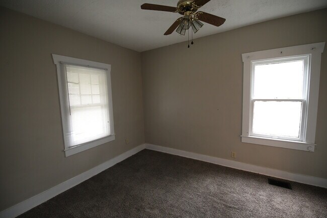 Foto del edificio - Genrmantown 2br House for rent