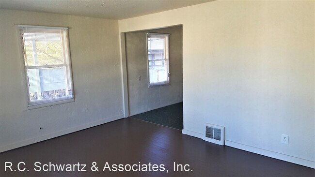 Foto del edificio - 2 br, 1 bath House - 6008 N. Douglas Dr.