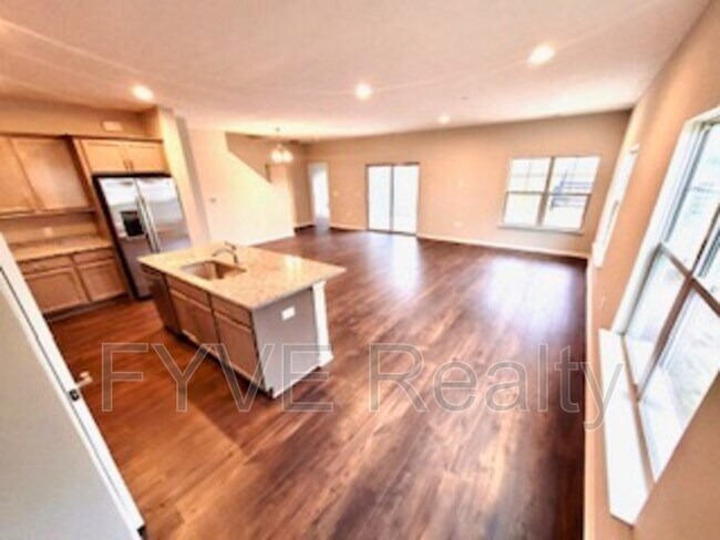 Building Photo - 10325 Tipperary Dr