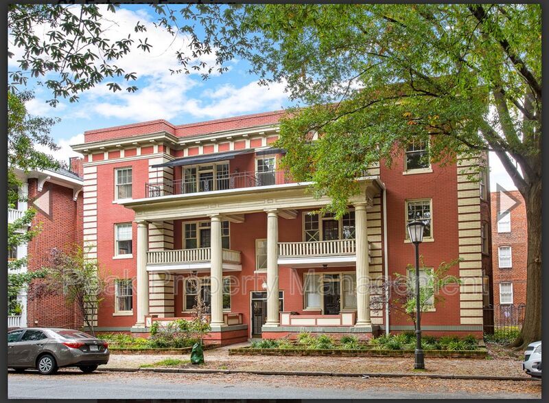 Primary Photo - 2806 Monument Ave