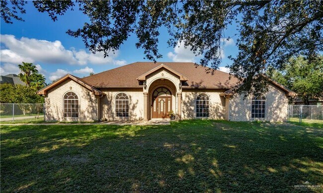 Foto del edificio - 4701 Ponds Edge Rd