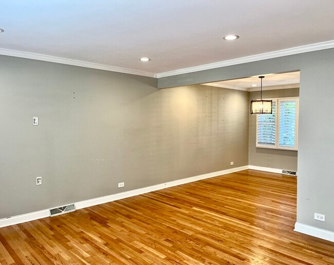 Building Photo - 1322 N Highland Ave