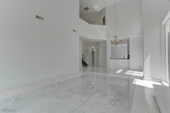 Foto del edificio - 8953 Diamond Falls Dr