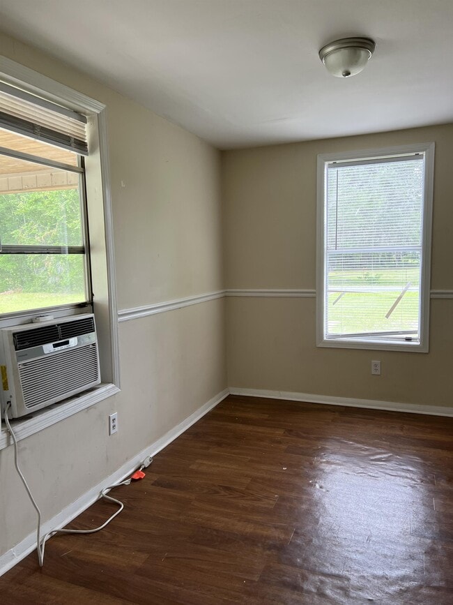 Building Photo - 93 Stokley Rd