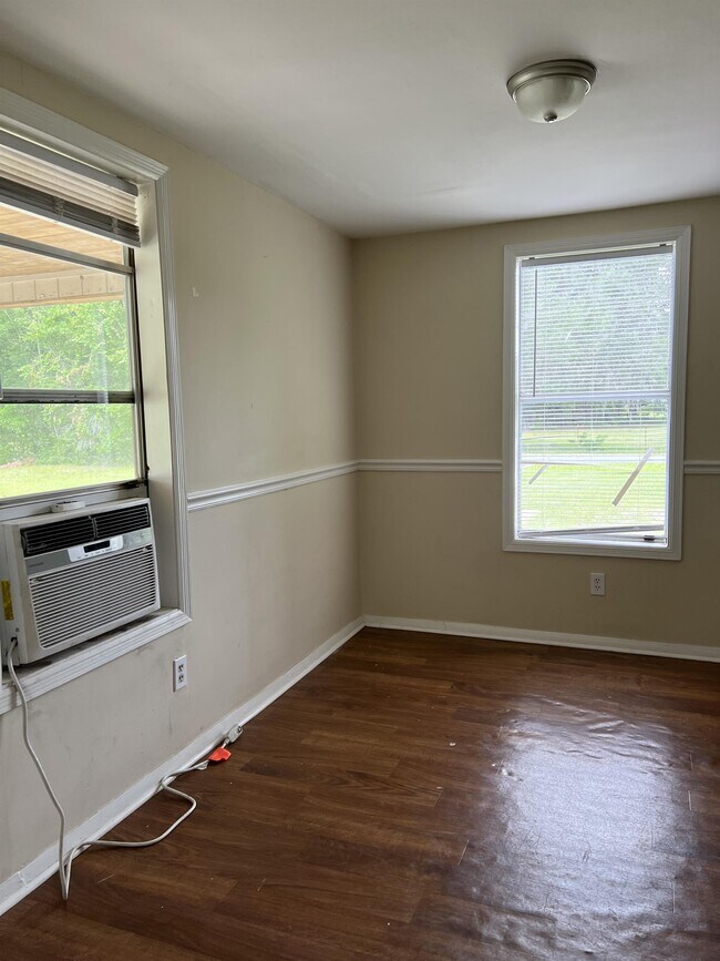 Foto del edificio - 93 Stokley Rd