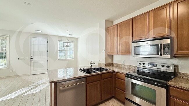 Building Photo - 3621 E Horace Dr