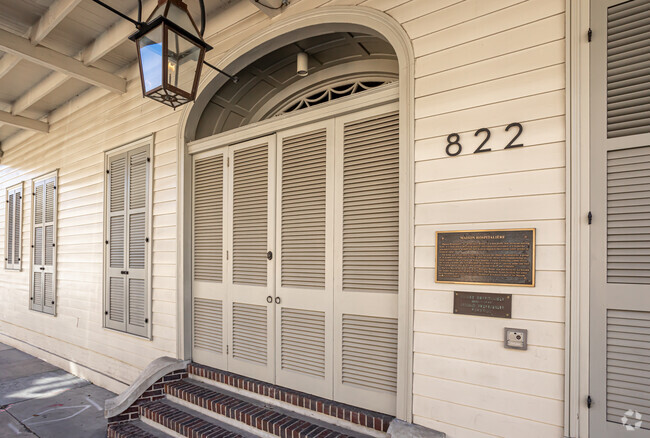 Secure Front Entrance - 822 Barracks St