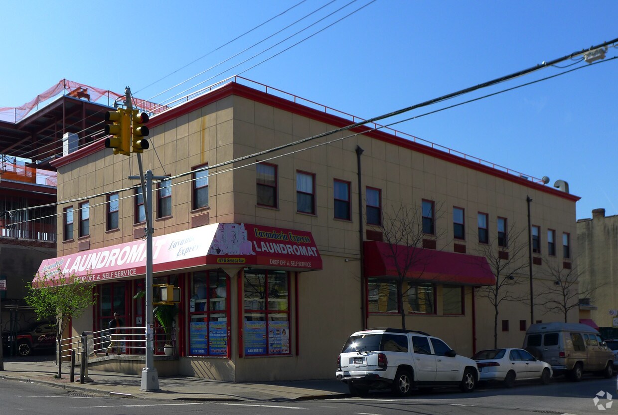 Primary Photo - 476 Seneca Ave