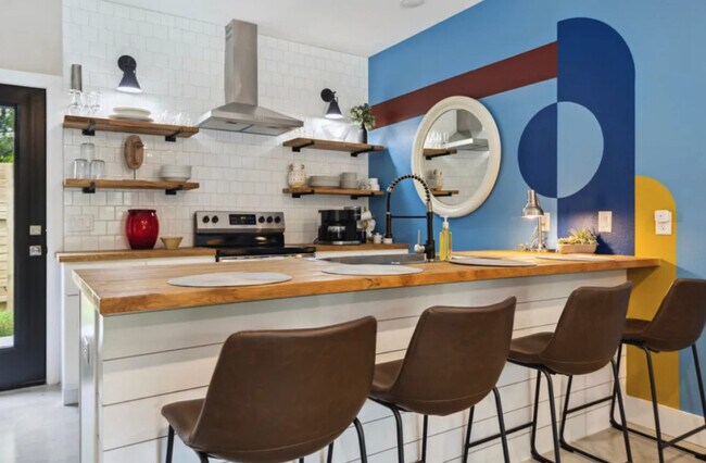Foto del edificio - 302 W 22nd St