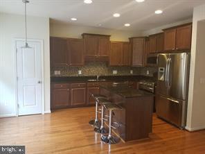 Foto principal - 327 Woodstream Blvd