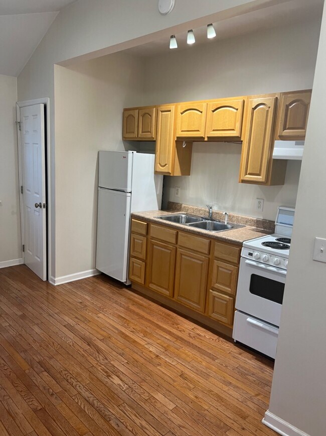 Foto del edificio - 903 E Watauga Ave